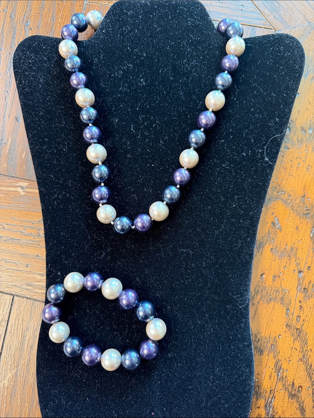 Park Lane Blueberry Frost Necklace with matching bracelet.